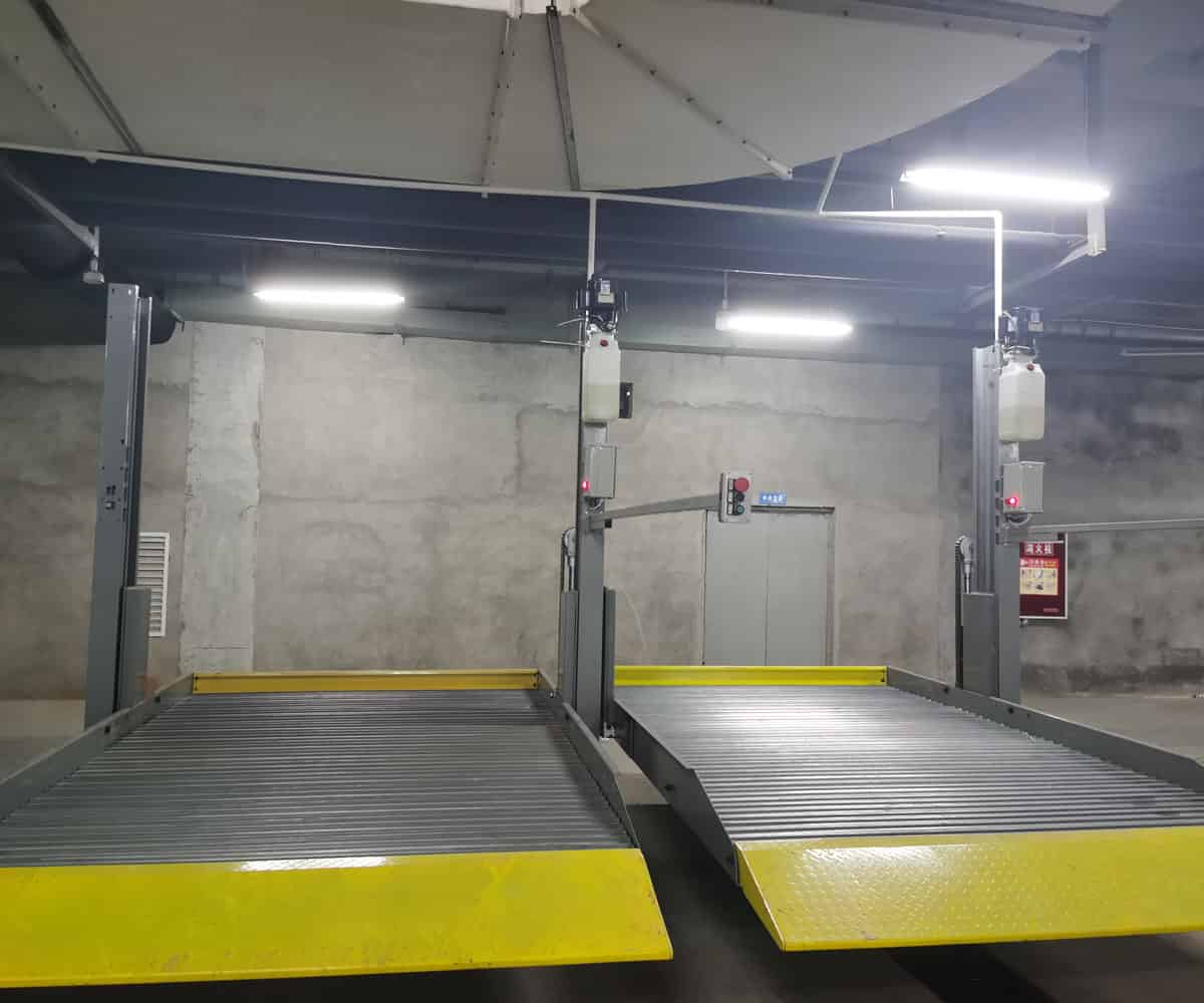 長壽雙柱簡易升降機械式立體停車設備安裝