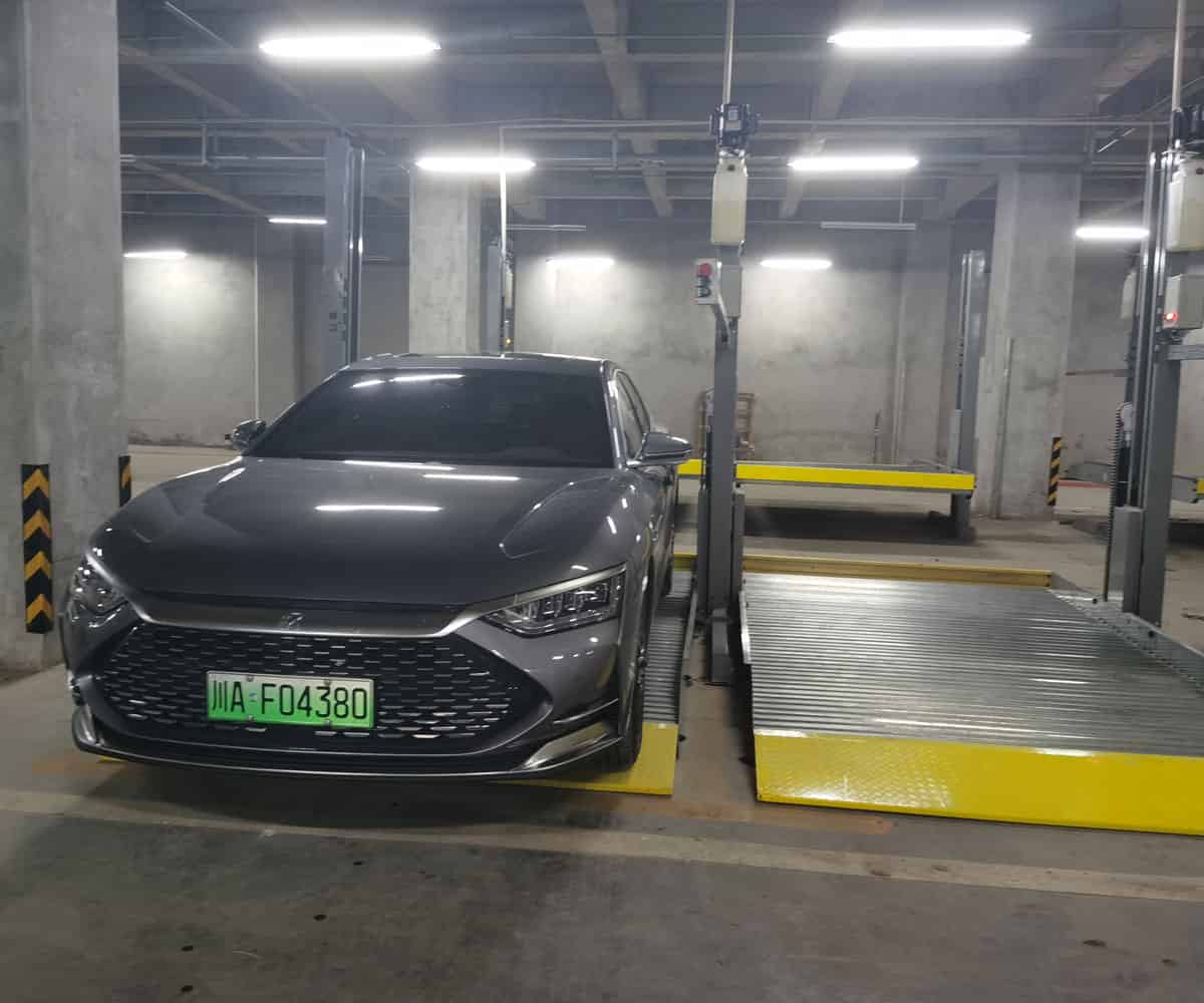 地下室家用機(jī)械立體車(chē)庫(kù)