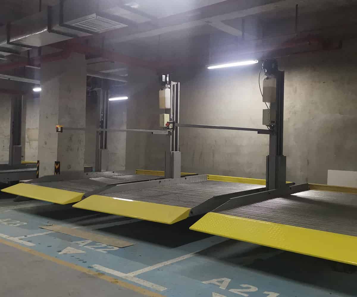 兩層升降平移機(jī)械立體車庫租用.jpg